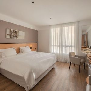 Standard Double 1 King Bed
